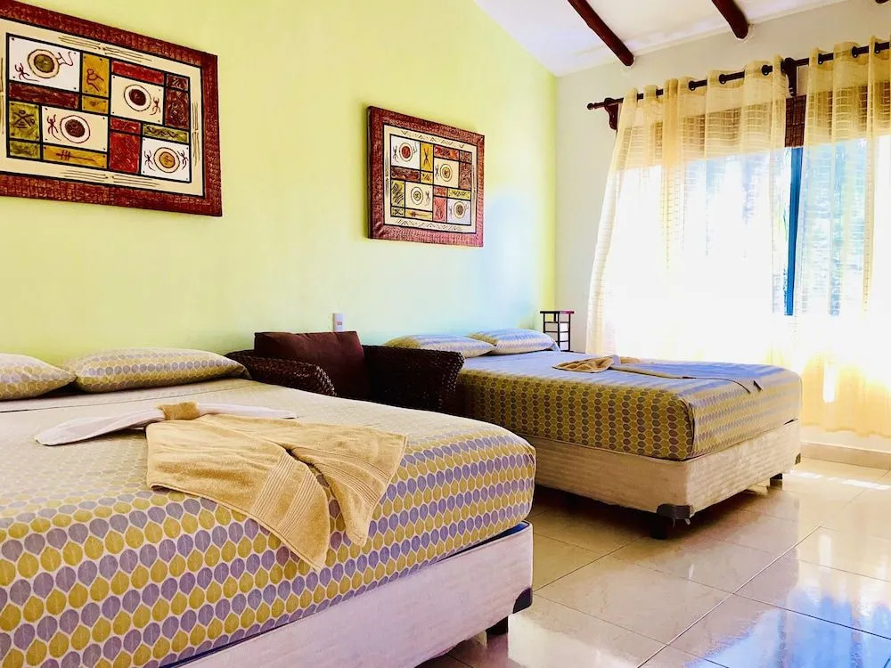Playacar - Executive Budget Room With Swimming Pool Air Conditioning and Parking