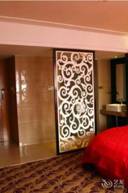Starway Hotel