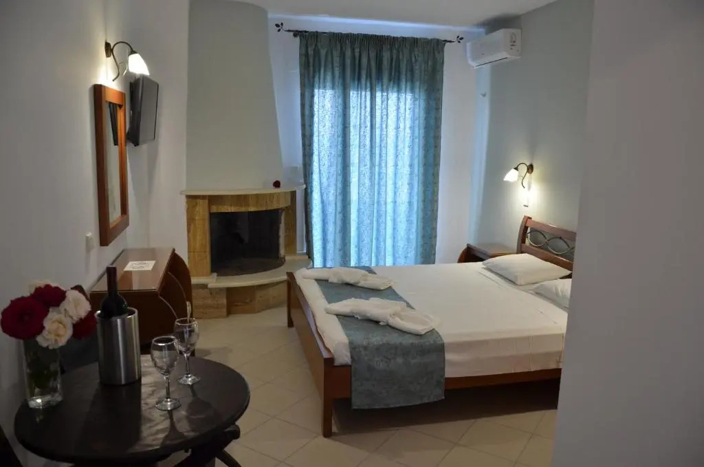 Kiwi Hotel