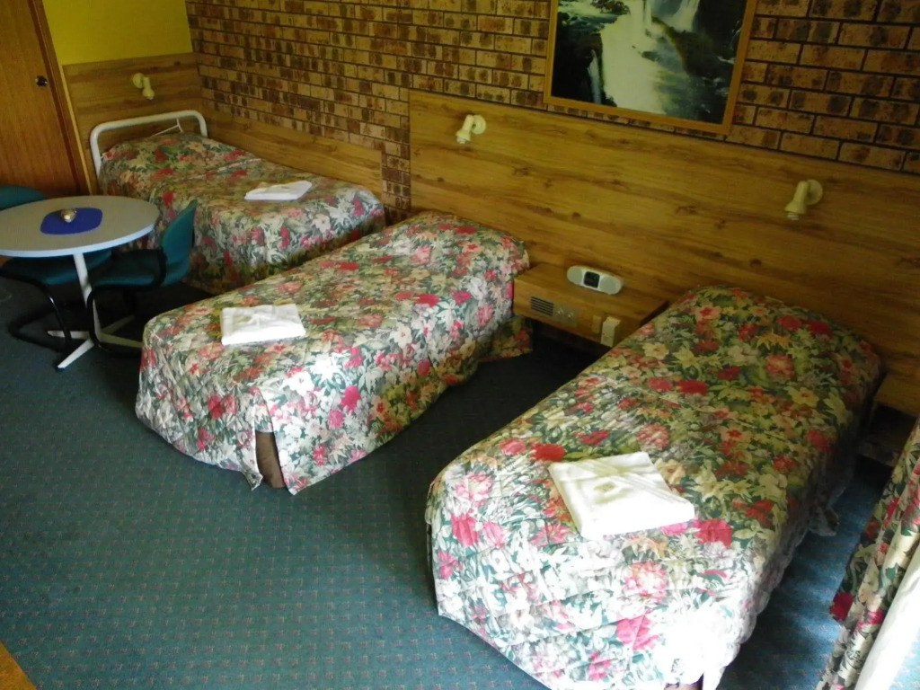 Surfside Resort Motel