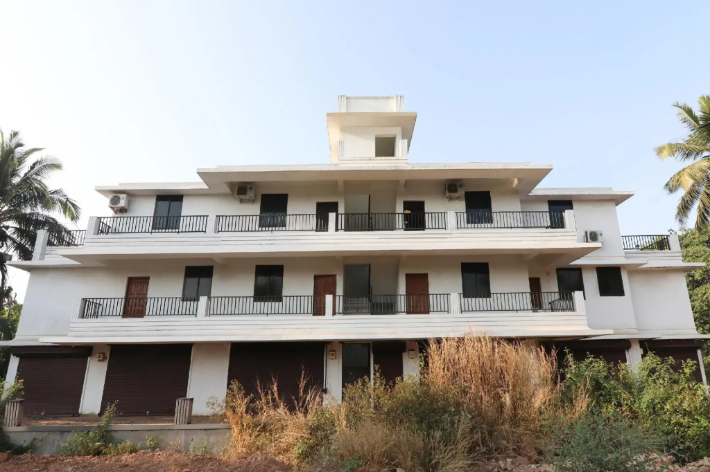 OYO Home 81707 Elegant 1bhk Varca