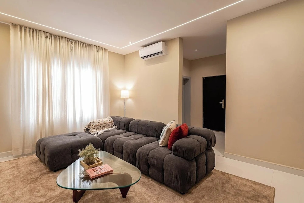 Phi Apartment