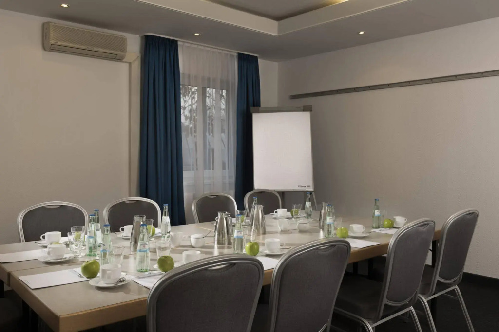 ibis Styles Cologne Airport
