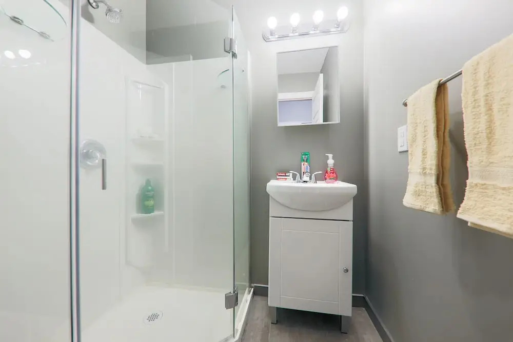 HoMa Homestay Hotel by Olympic Stadium Montreal Auberge-Hostel