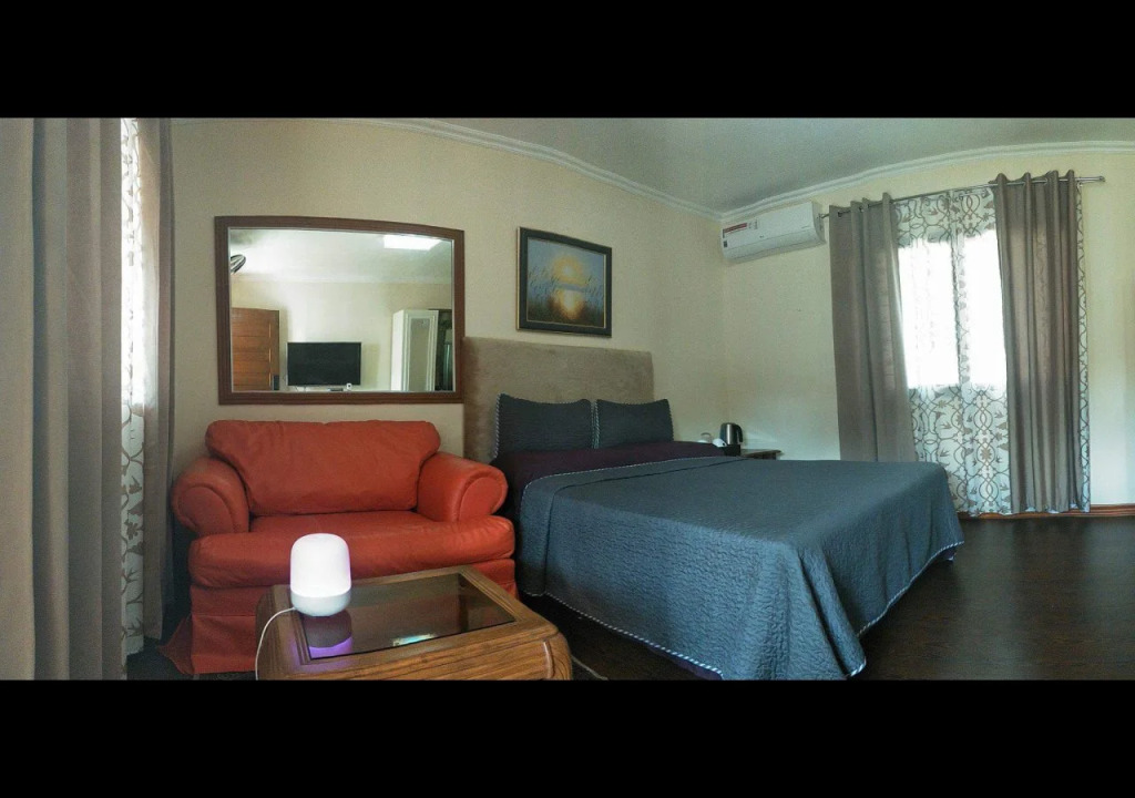 Foxys Beach Resort