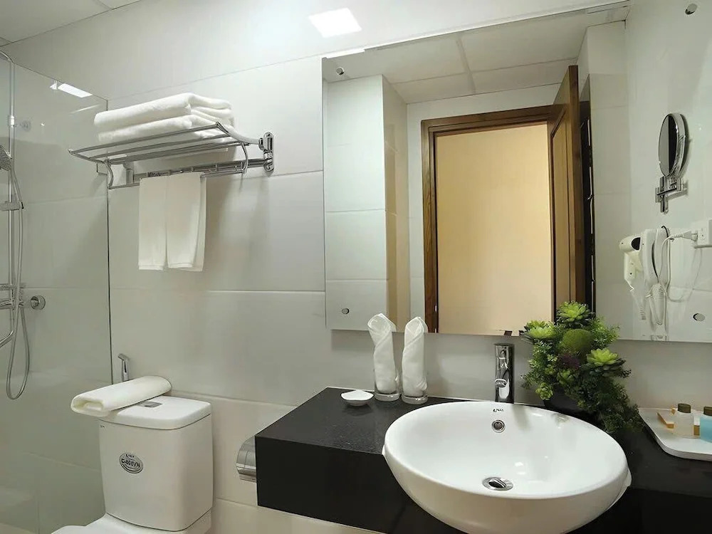 Hanoi Central Westlake Hotel