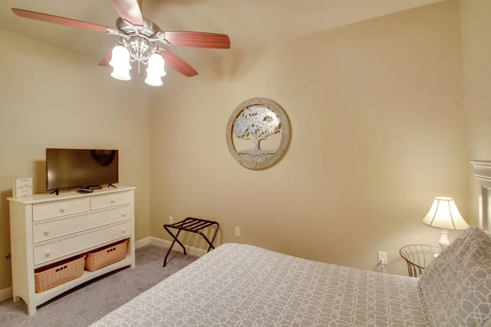 Pool & Lake Hamilton Access: Hot Springs Condo!