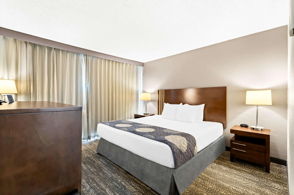 Best Western Yacht Harbor Hotel