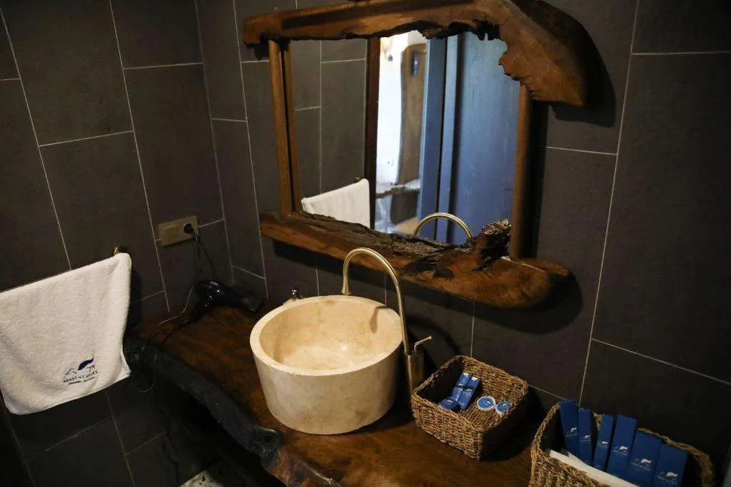 MAVİ AT HOTEL Blue Horse