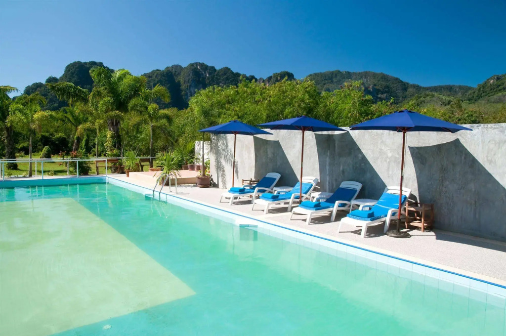 N.S. Mountain Beach Resort
