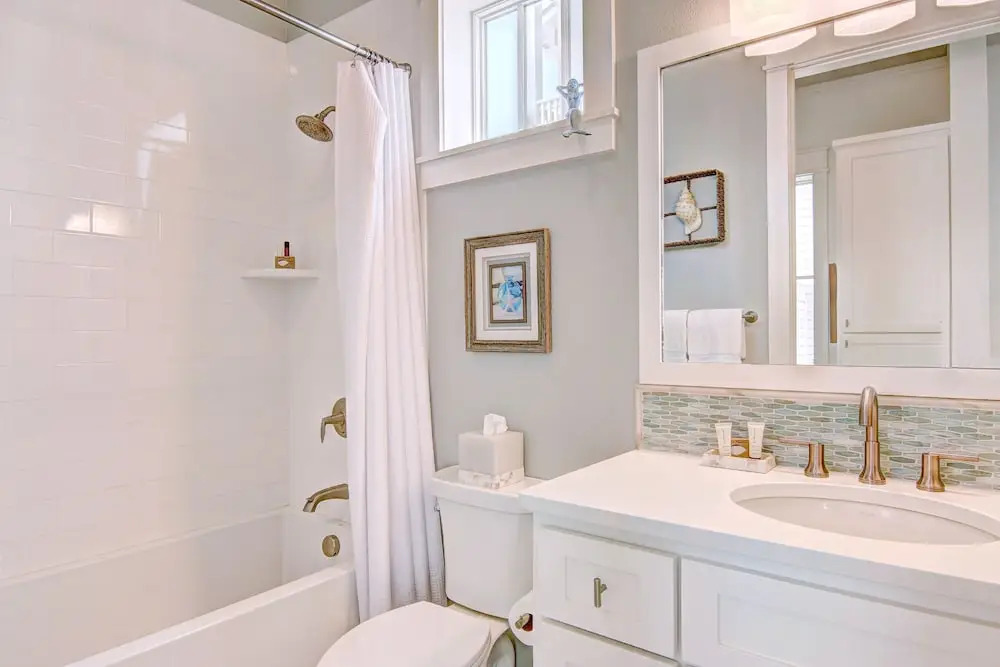Spacious 4br/3ba W/ 2 Pools & Boardwalk To Beach 4 Bedroom Home