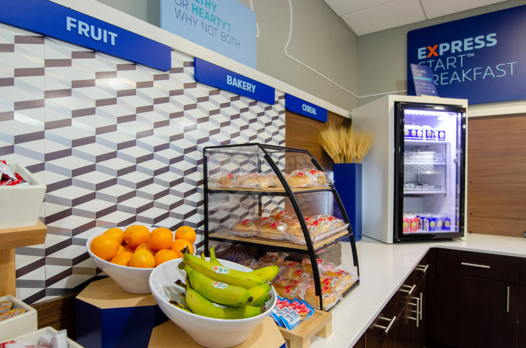 Holiday Inn Express Hotel & Suites Atlanta Airport West - Camp Creek by IHG