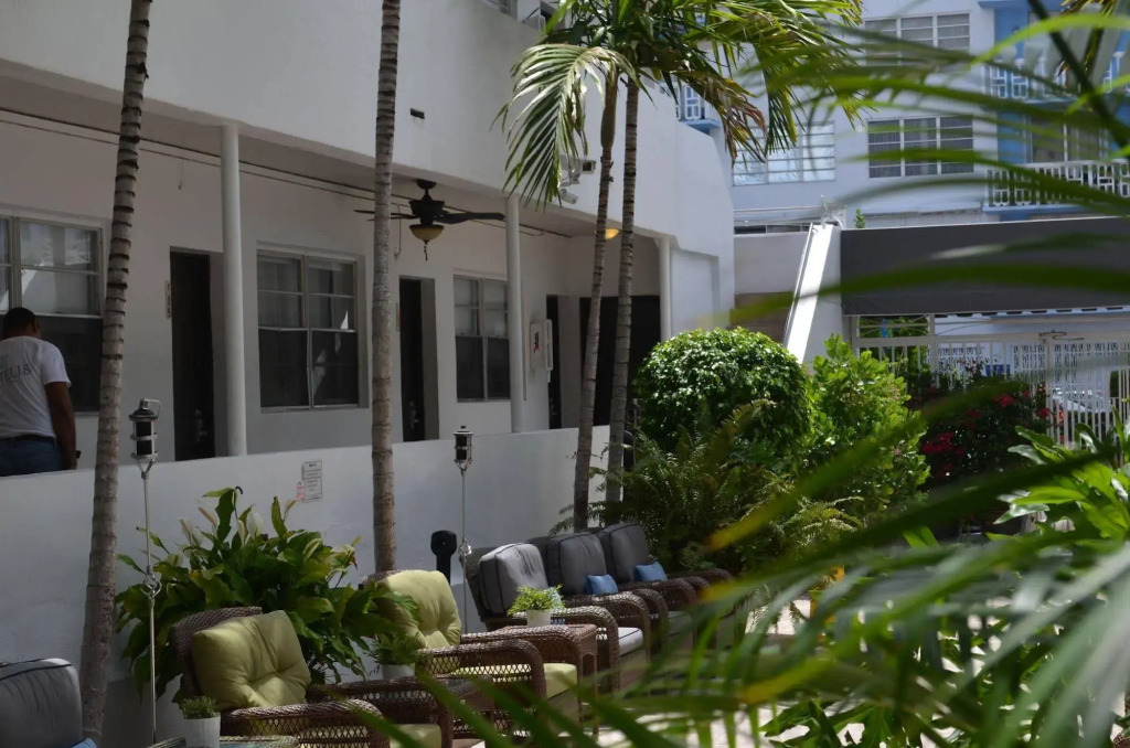Hotel18