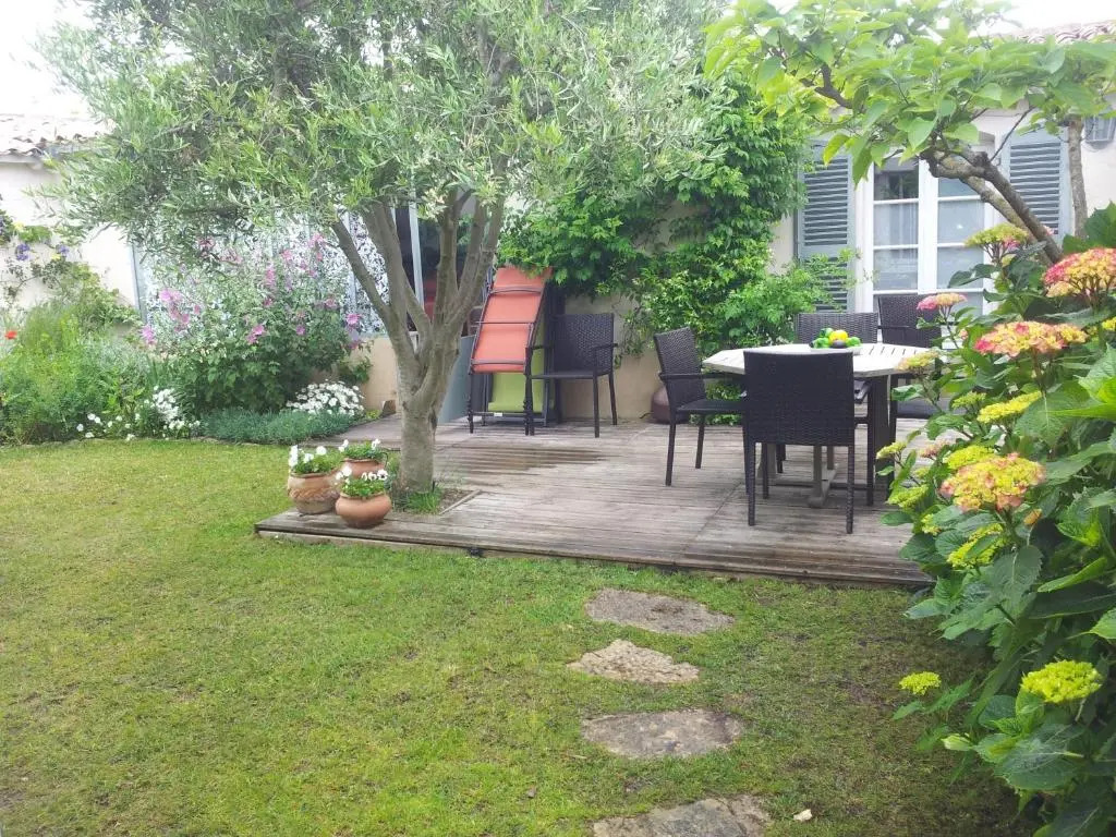 La Passerose 3 pièces avec jardin au calme,à 300m de la plage