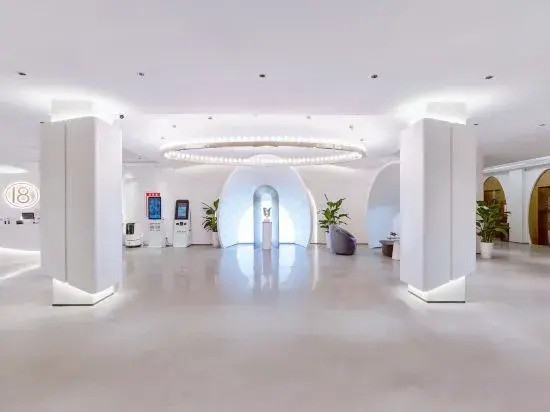 18 Degree Intelligent Hotel in the Island (Qilou Old Street)