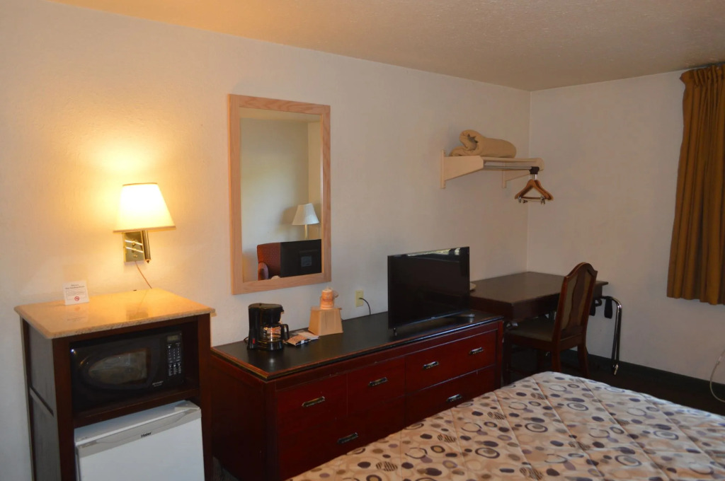 American Elite Inn