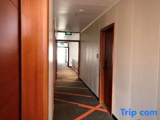 Yishang Hotel (Nanning Xiaojicun Subway Station)