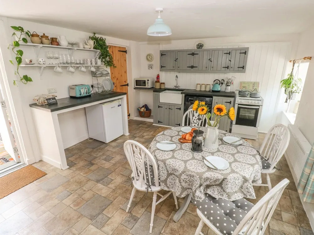 Snowdrop Cottage