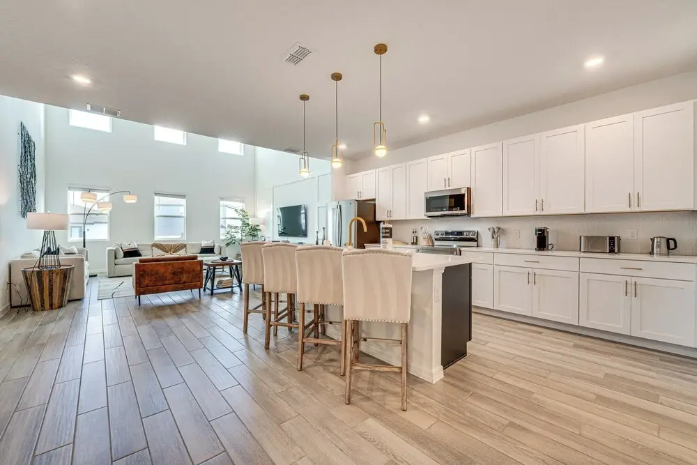 Game Room & Community Perks: Davenport Home!