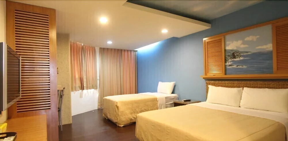 Xinyu Holiday Inn