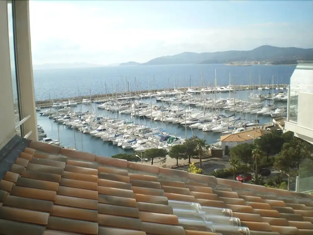 Le Lavandou - Appartement T3 vue mer