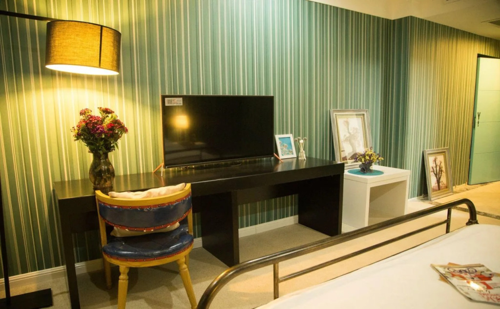 Yilu Gangwan Hotel