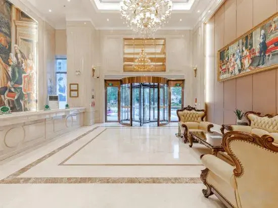 Vienna International Hotel (Hefei Binhu Provincial Government, Tangxihe Park Metro Station)