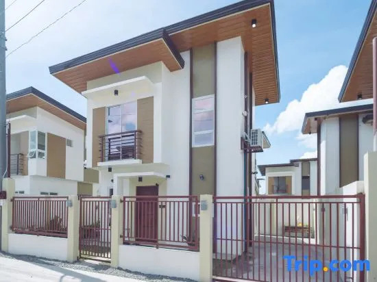 2BR Holiday Home in Dauis Panglao with Pool & Netflix