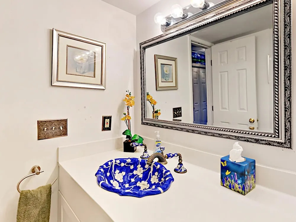 14 Maddocks Rd Condo 4 Bedrooms 3.5 Bathrooms Condo