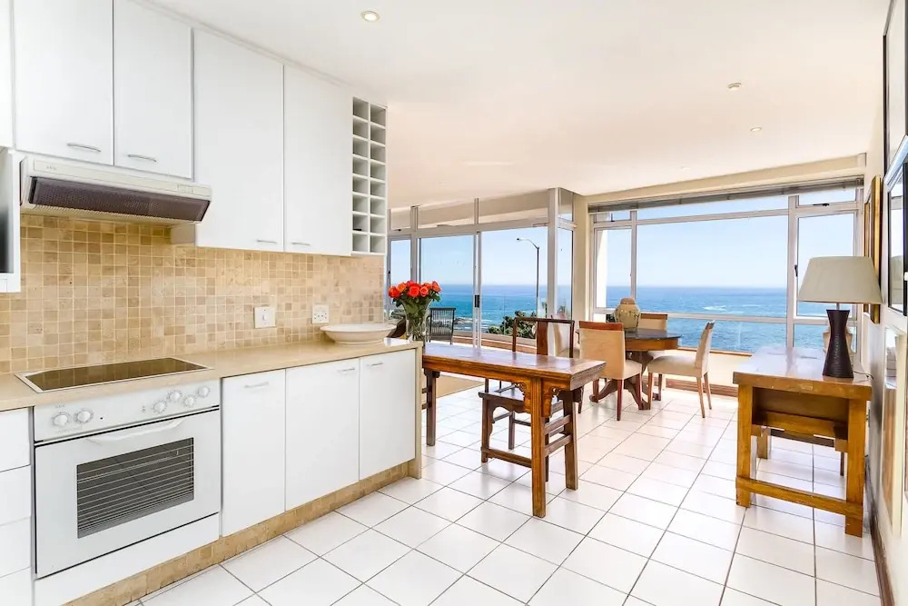 Balie Bay 1 - Adults Only