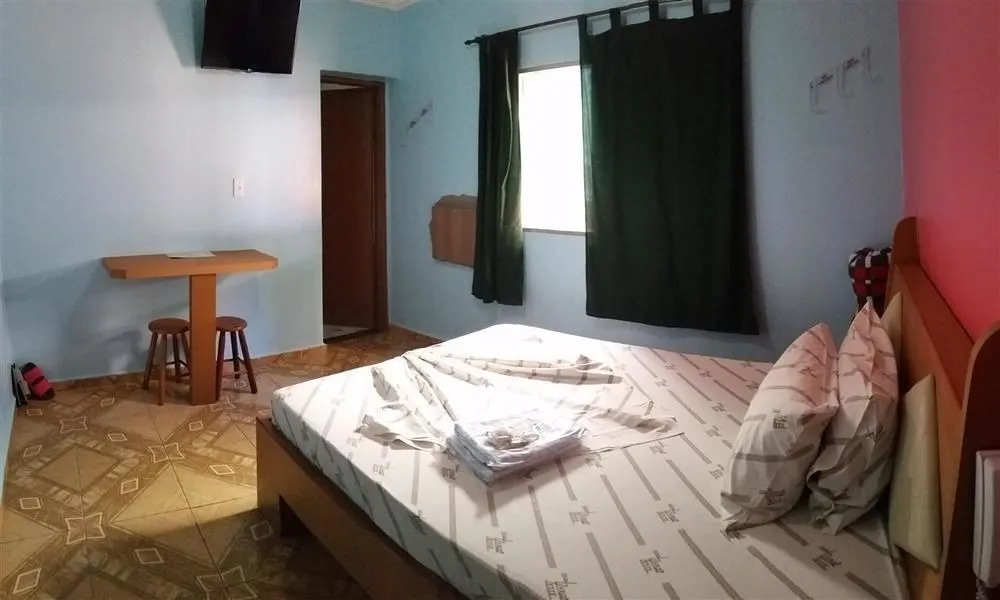 Hotel Lado Leste