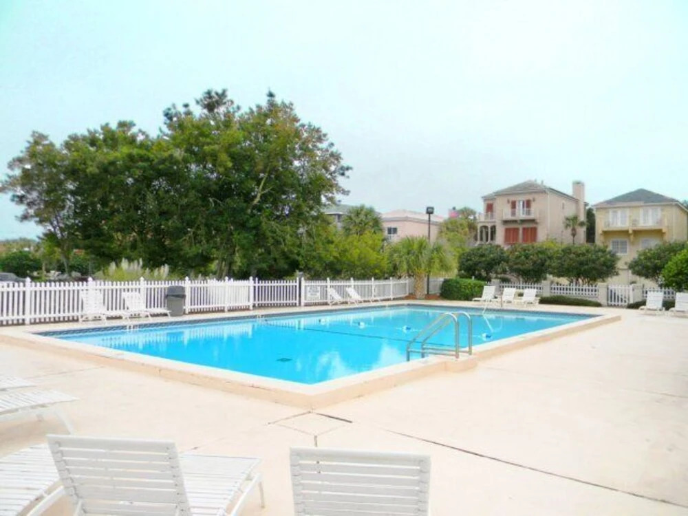 44 Destin - 2 Br Home
