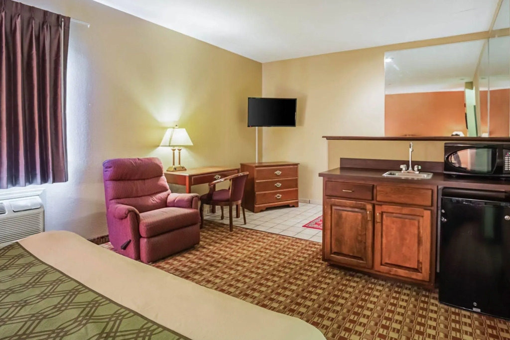 Econo Lodge Inn & Suites Ripley
