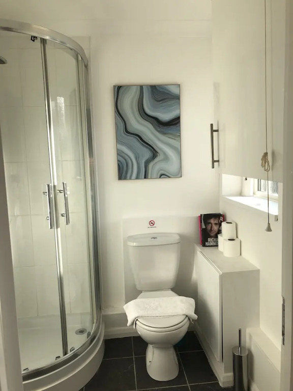 Fountain View 1BR Flat-Free Parking