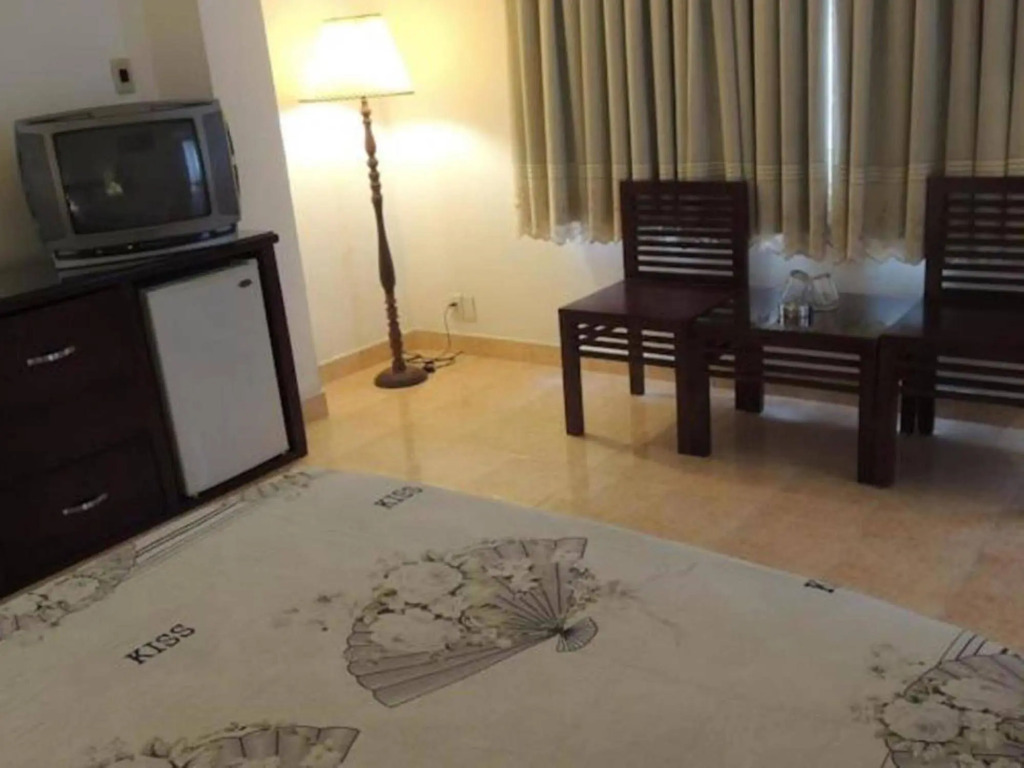 Phung Long Hotel