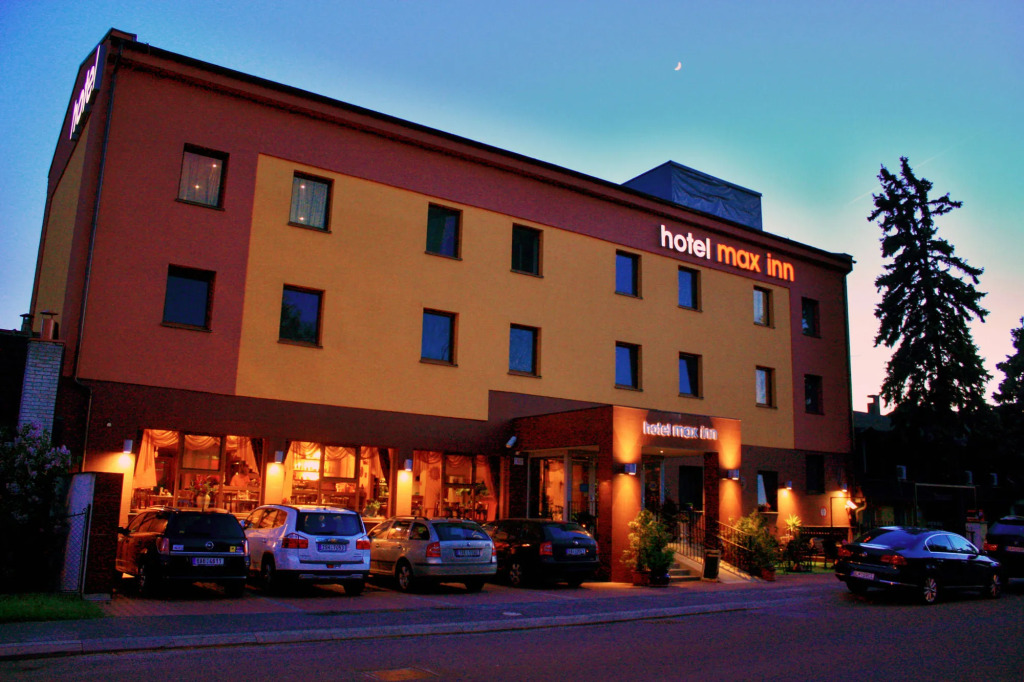 Hotel Max Inn