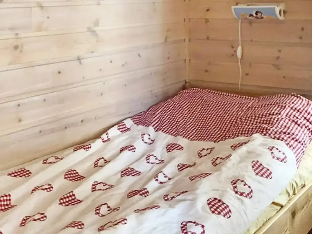 5 person holiday home in GURSKØY