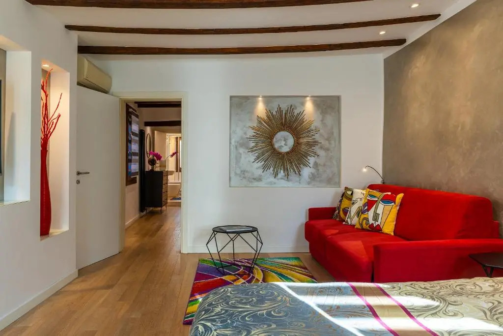 GDhouse 806