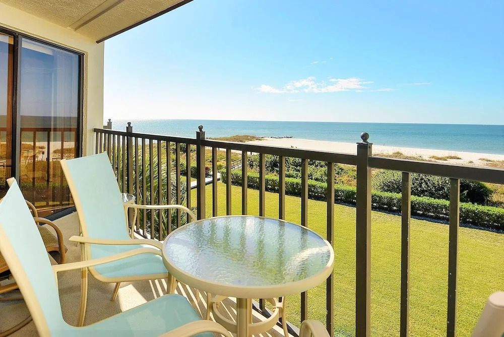 Land's End 404 Building 7 Beachfront / Top Floor Views!!