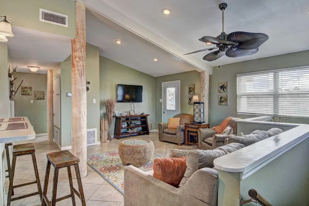 Trojan Paradise - 4 Br Home