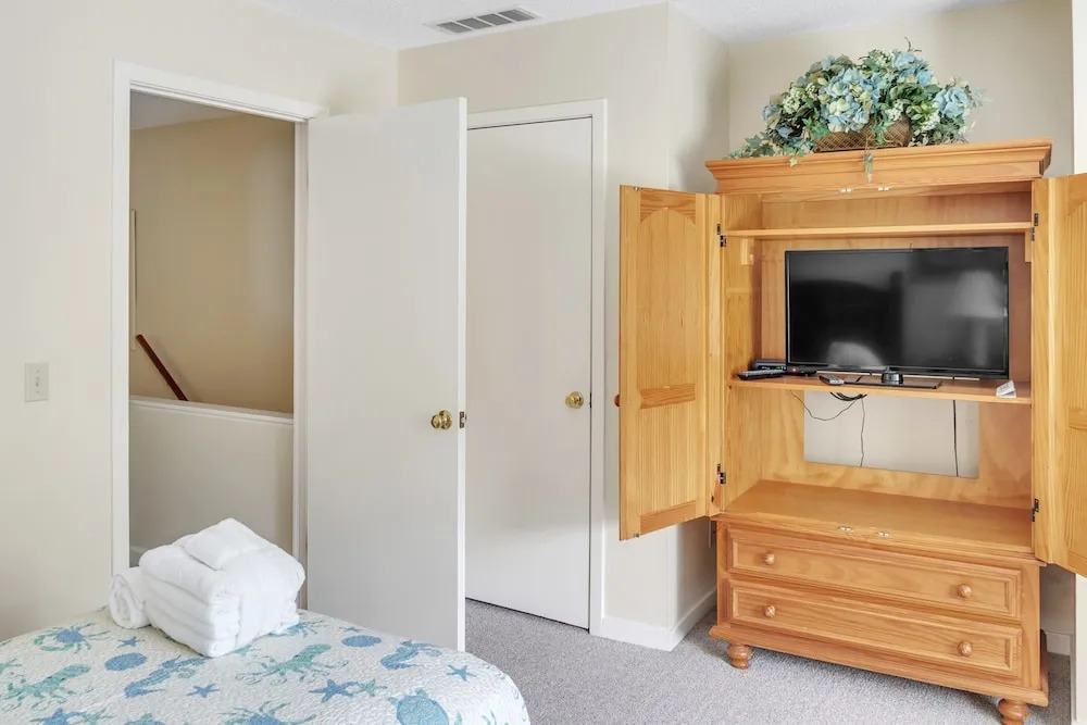 Serene 2br Retreat At Springwood Villas, Hh Island 2 Bedroom Townhouse by Redawning