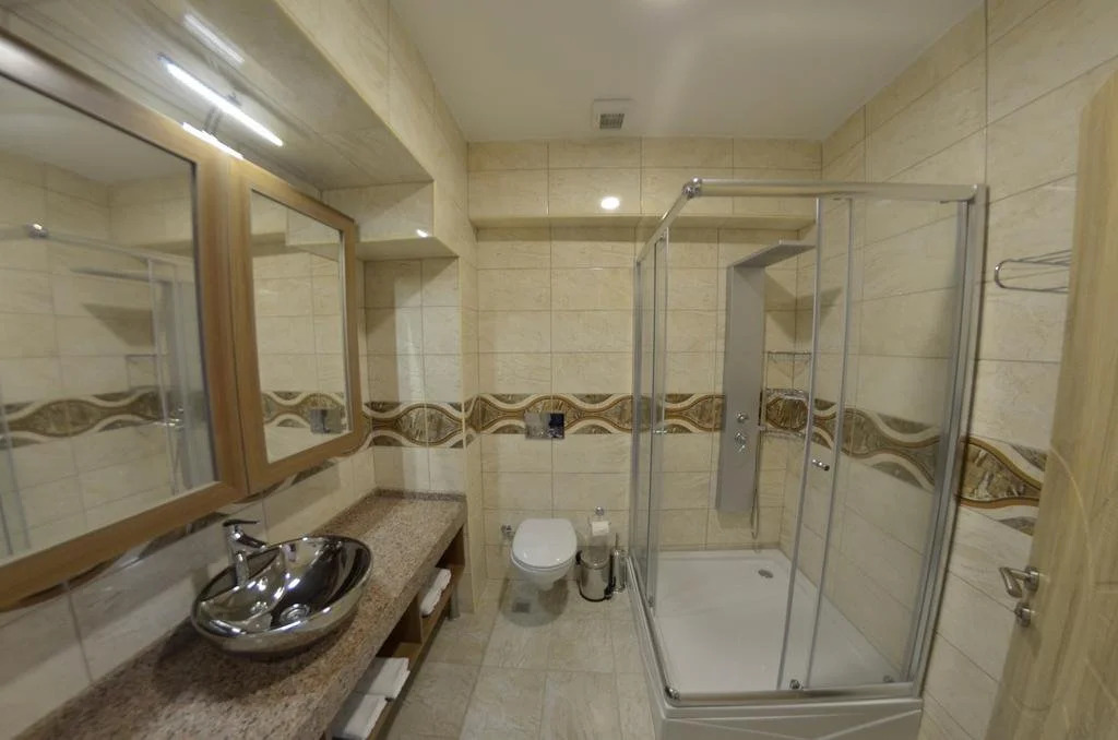 Halil Tuna Hotel
