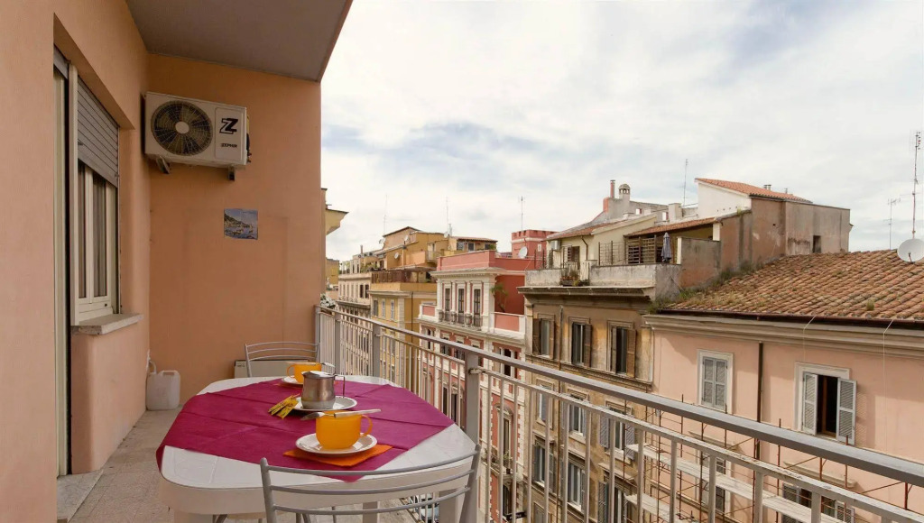 Colosseum apartments - Roman Forum area