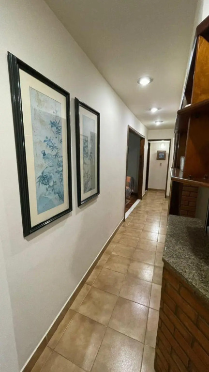 Copacabana apto 2 quartos excelente localização 100m da praia