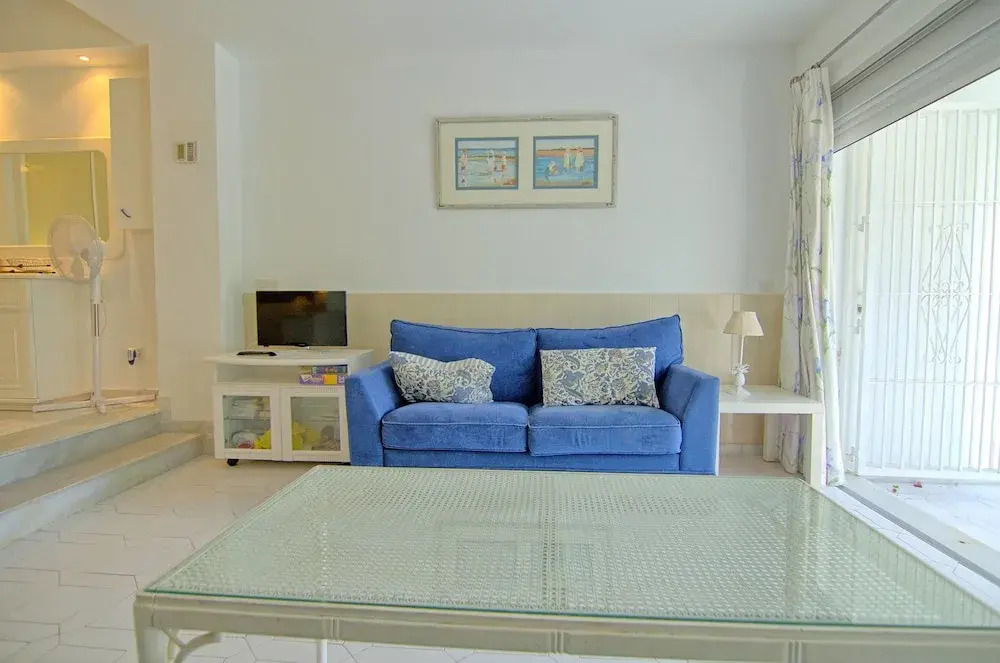 La Petunia Apartment
