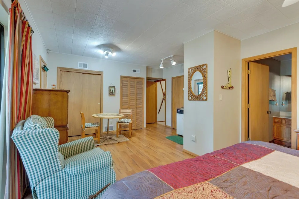 Expansive Angel Fire Home w/ Indoor Hot Tub!