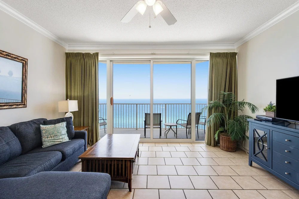 Fantastic Ocean Front 1 Bd Condo At Boardwalk in Panama City Beach