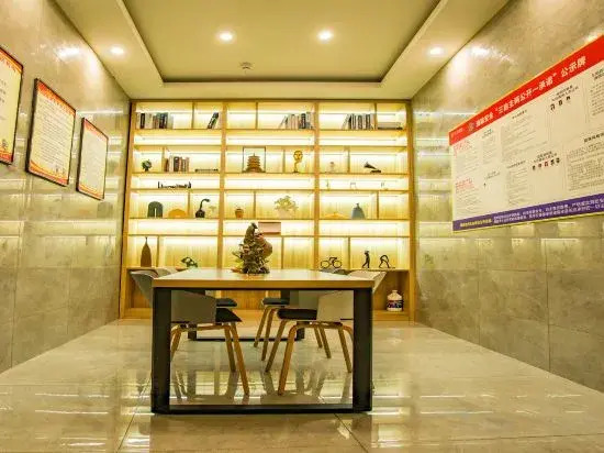 Huafu Hotel