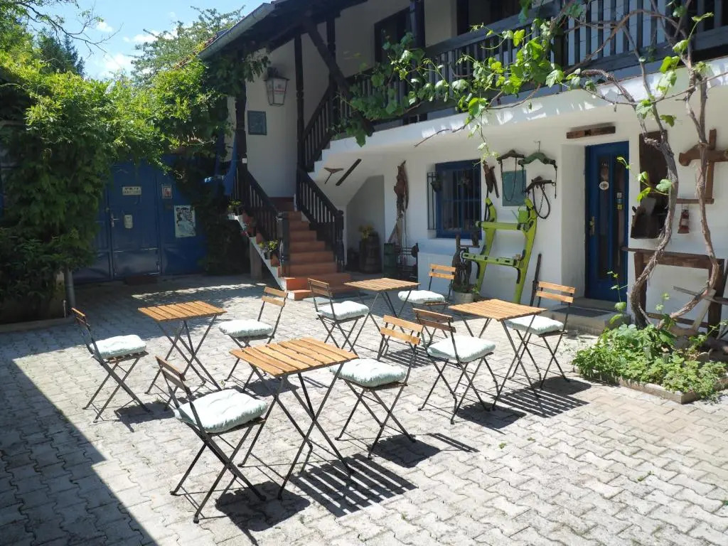 Guest house Sara Latin