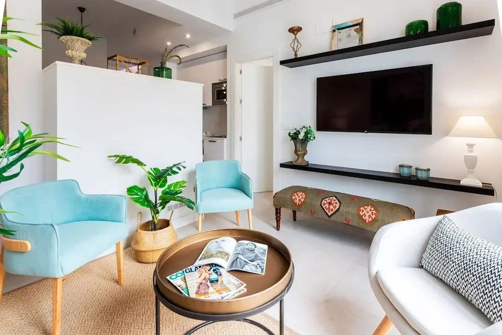 Brand new 4 Bd Apartment Next to the Cathedral Mateos Gago IV
